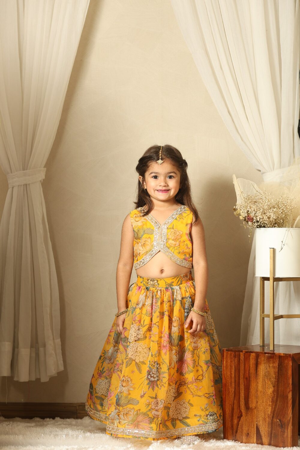 Yellow floral skirt and top - Image 3