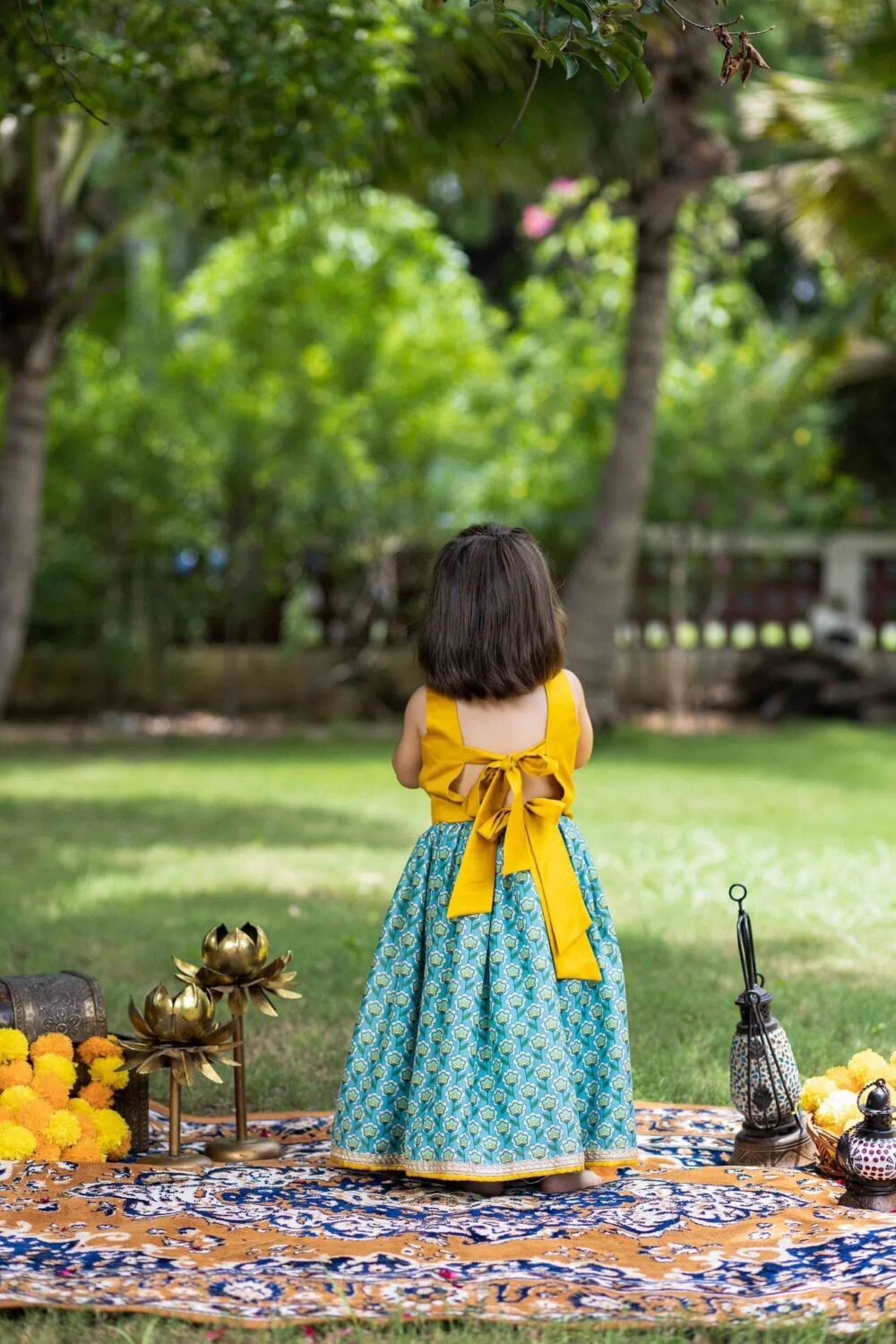 Yellow top with printed skirt - Image 3