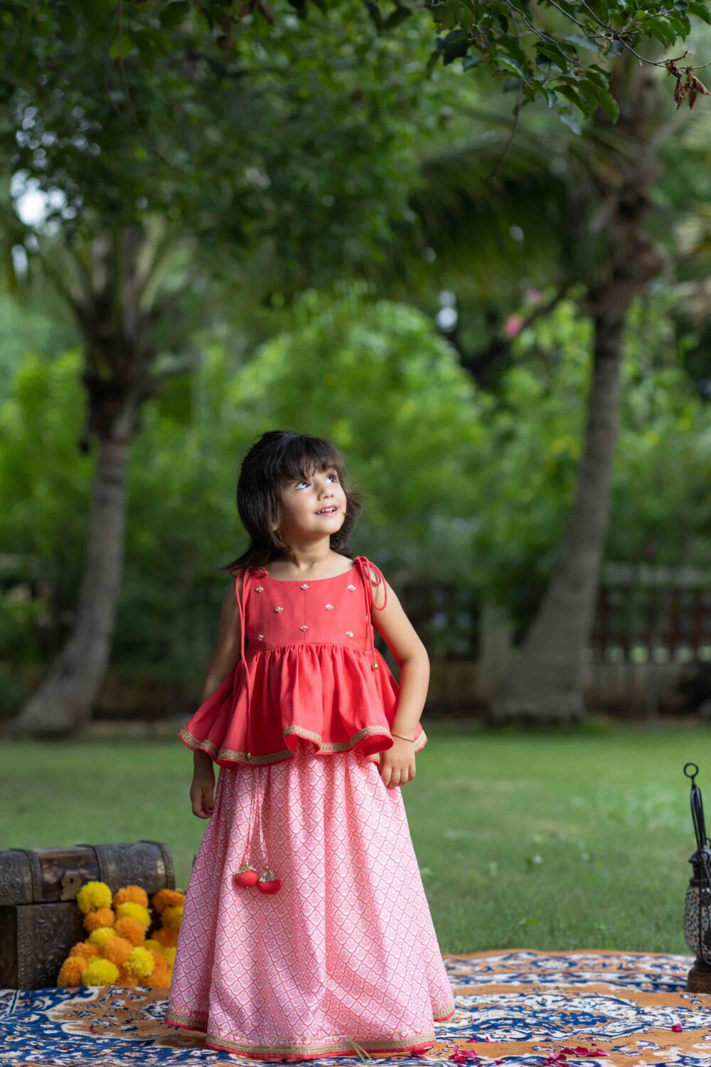 Long punch pink top with printed skirt - Image 3